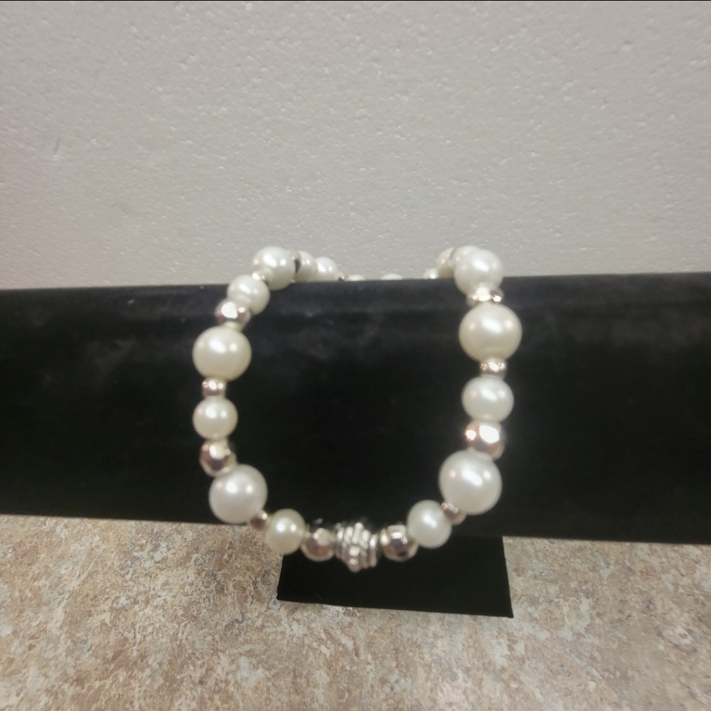 Hand Crafted Silver and White Faux Pearl Stretch Bracelet